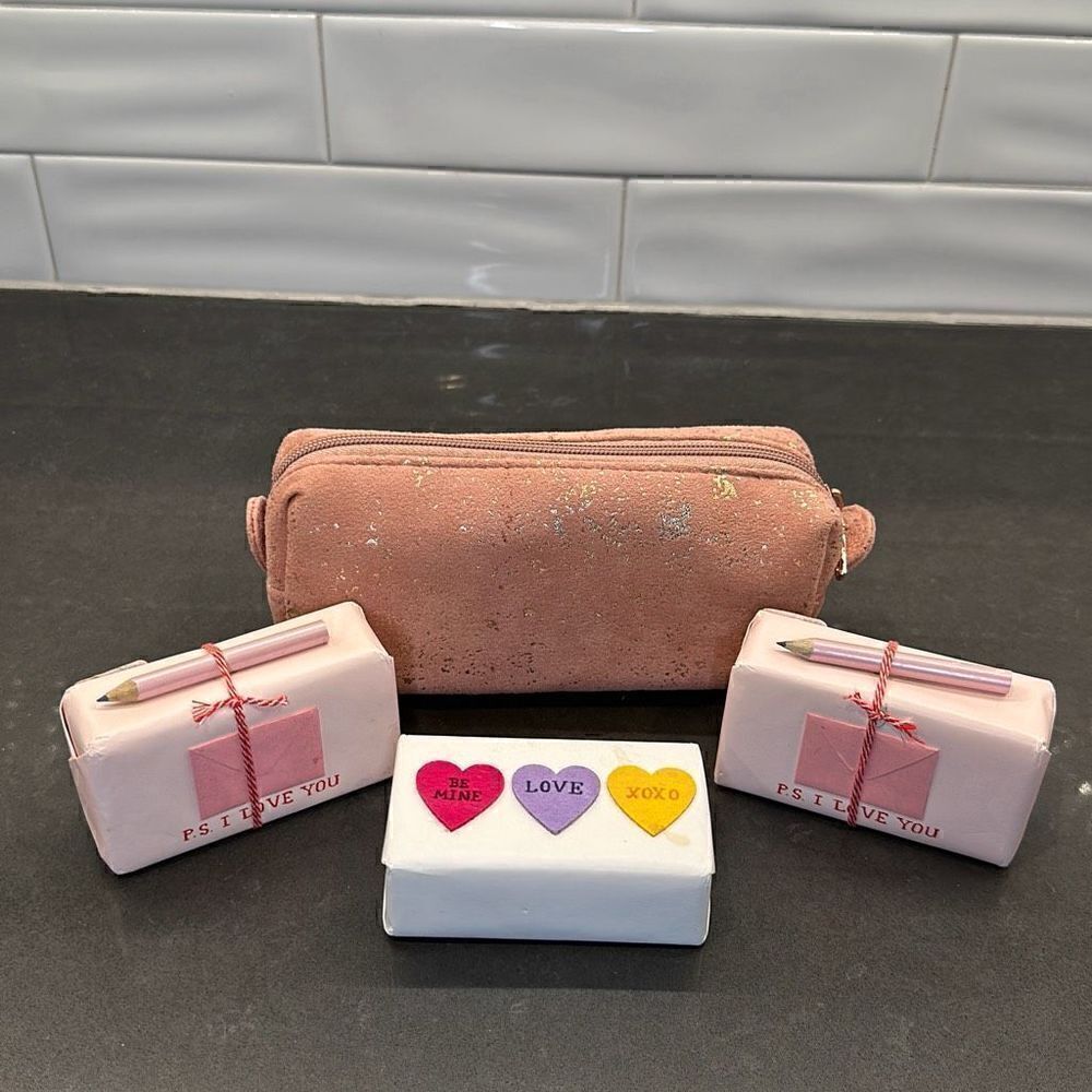 Beauty Bundle-NWT - Picture 2 of 10